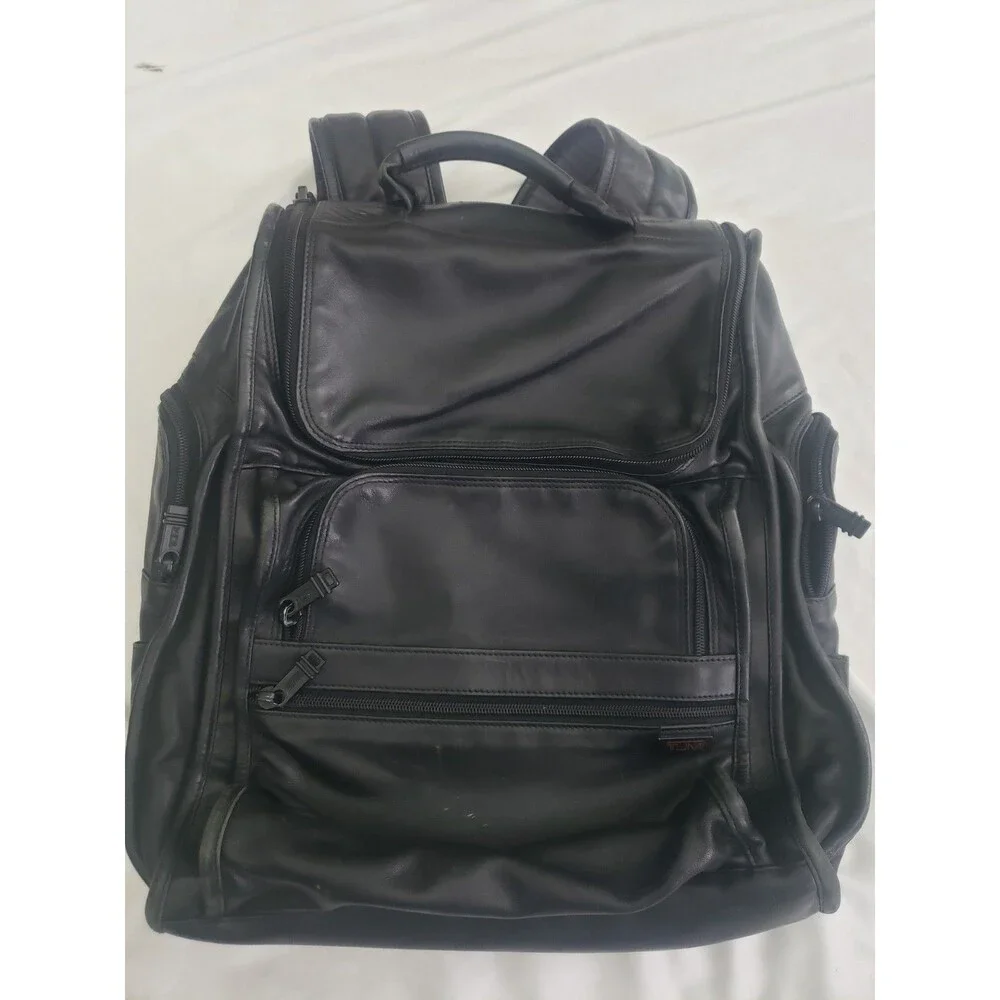 Tumi pre owned